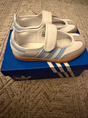 adidas Kids White & Light Blue Samba Strap Sneakers
